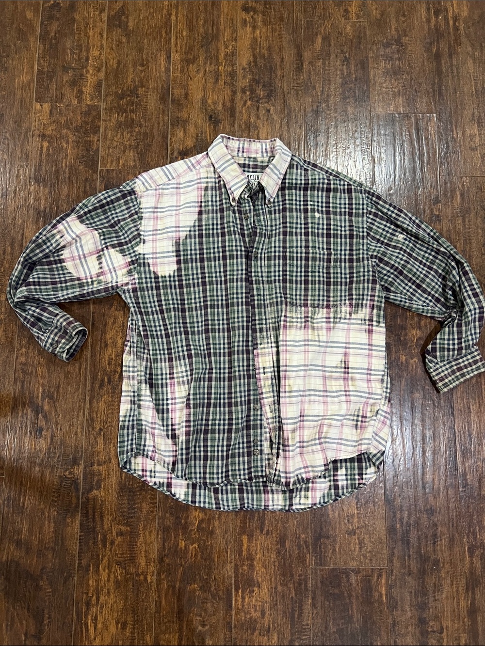 Men's Plaid Button-Down Shirt in Green and Pink